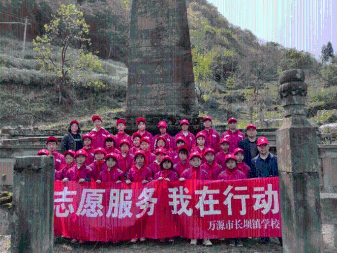 潮湿肃穆的老教堂气息丨罗格朗 爱之圣器